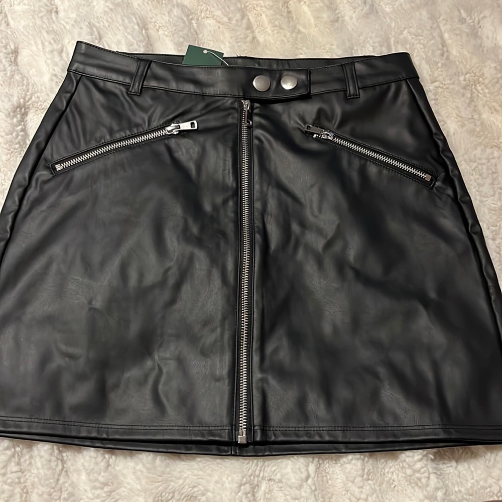 NWT Wild Fable black leather skirt